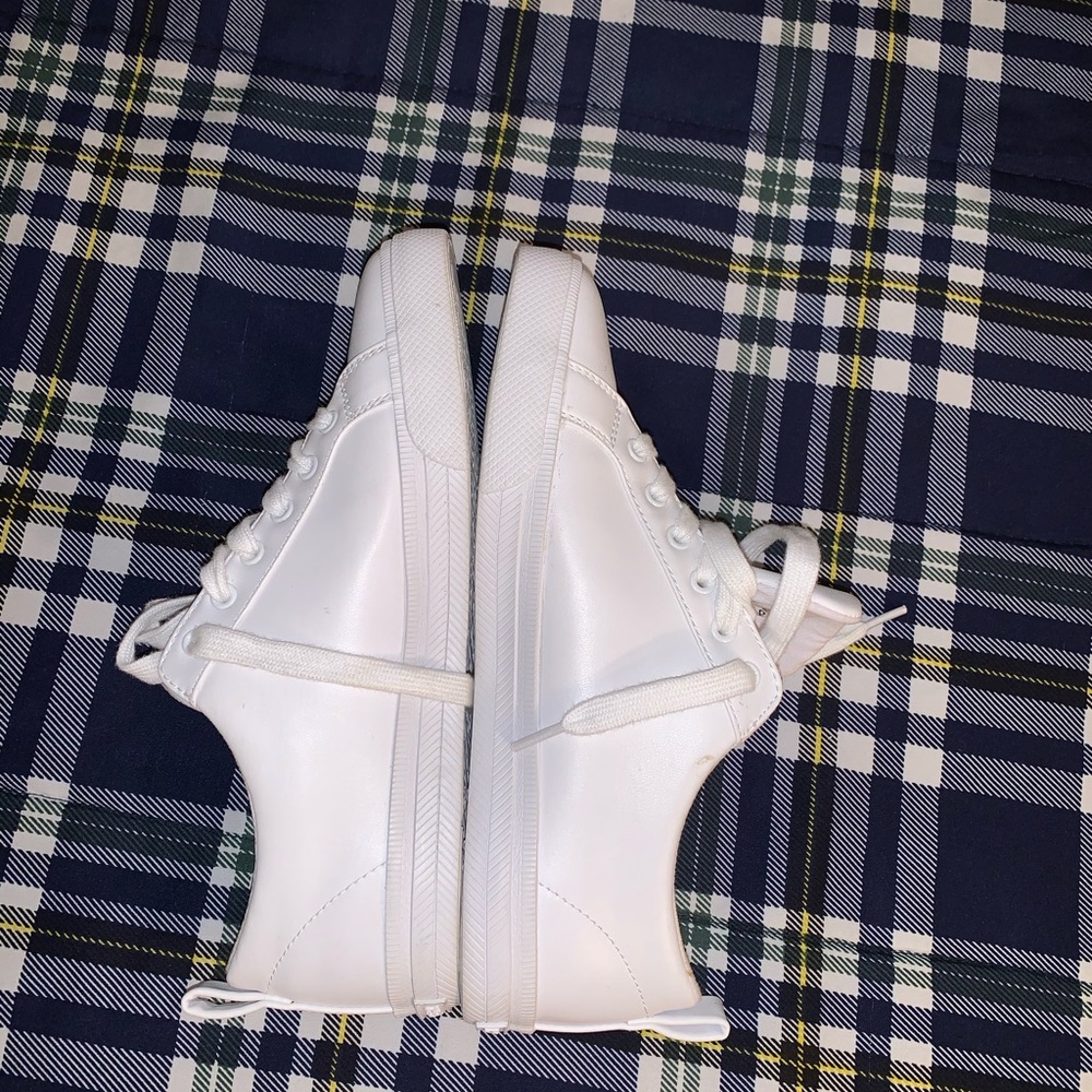 Tommy Hilfiger shoes